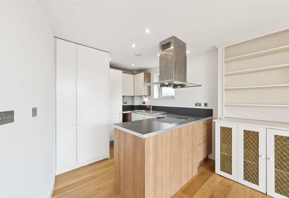 Grosvenor Hill, Wimbledon, SW19
