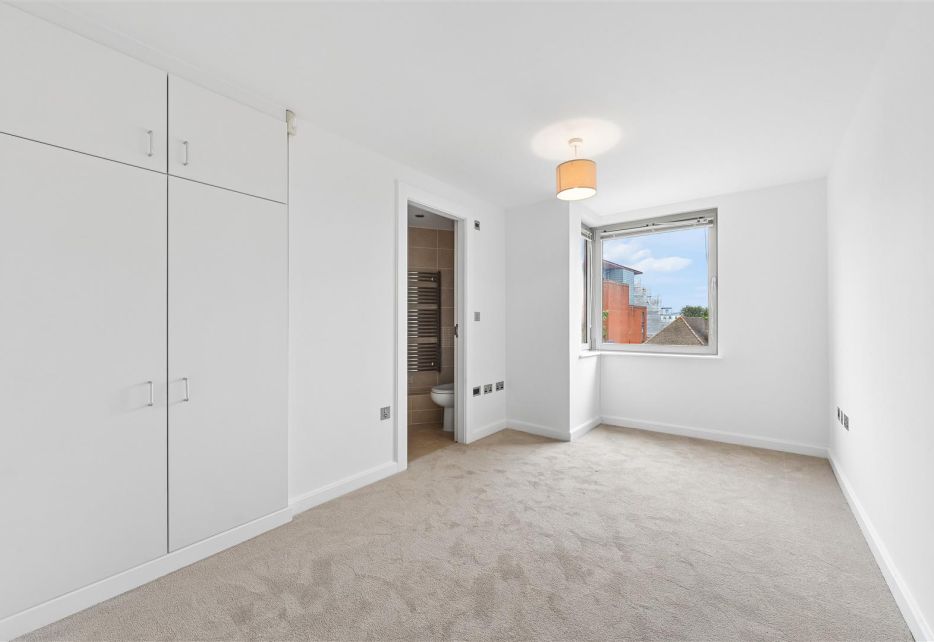 Grosvenor Hill, Wimbledon, SW19