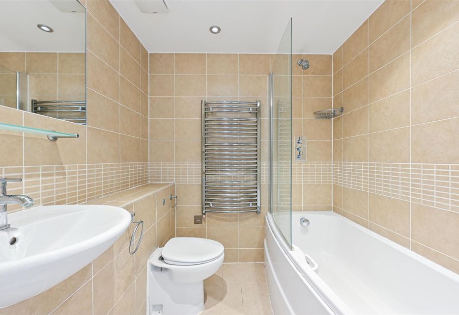 Grosvenor Hill, Wimbledon, SW19