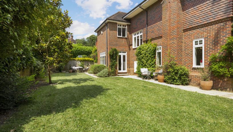 Bathgate Road, Wimbledon, SW19