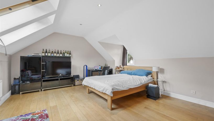 Bathgate Road, Wimbledon, SW19