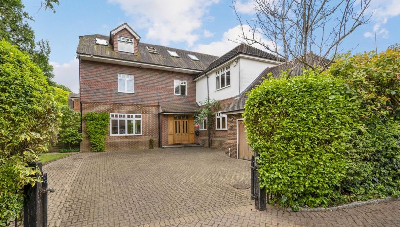 Bathgate Road, Wimbledon, SW19