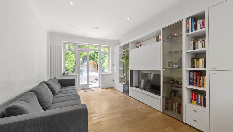 Bathgate Road, Wimbledon, SW19