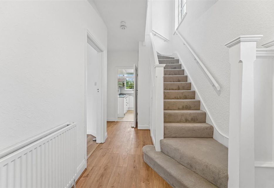 Cannon Hill Lane, Raynes Park, SW20
