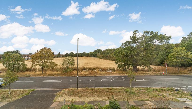 Cannon Hill Lane, Raynes Park, SW20