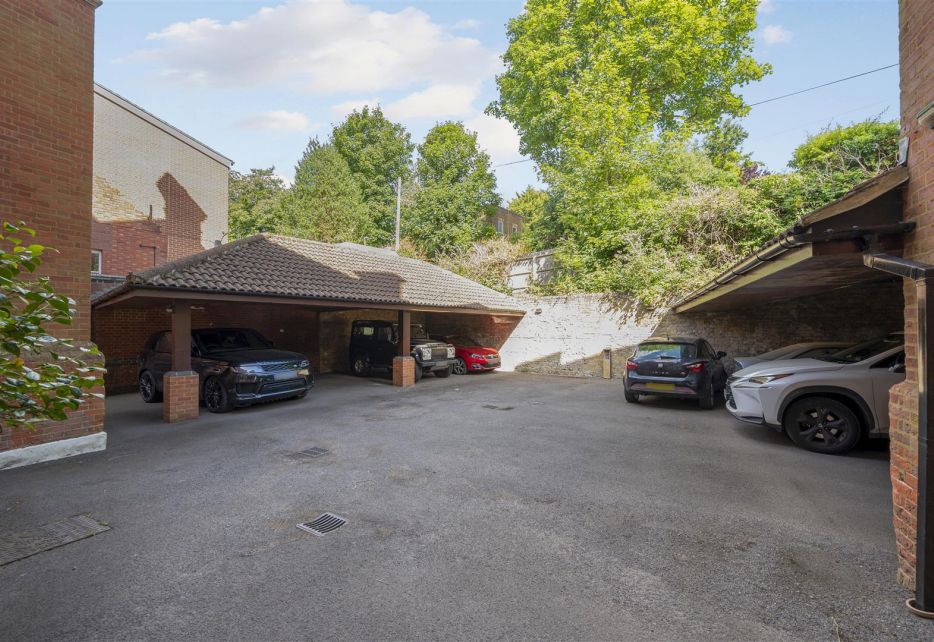 Claremont Lodge, The Downs, Wimbledon, SW20