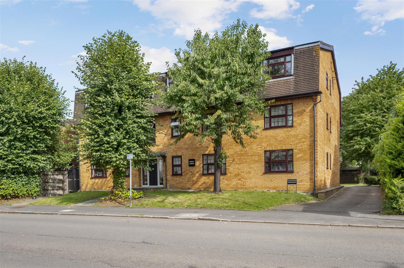 Coombe Lane | 34936416