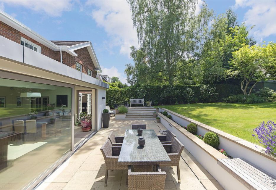 Lincoln Avenue, Wimbledon, SW19