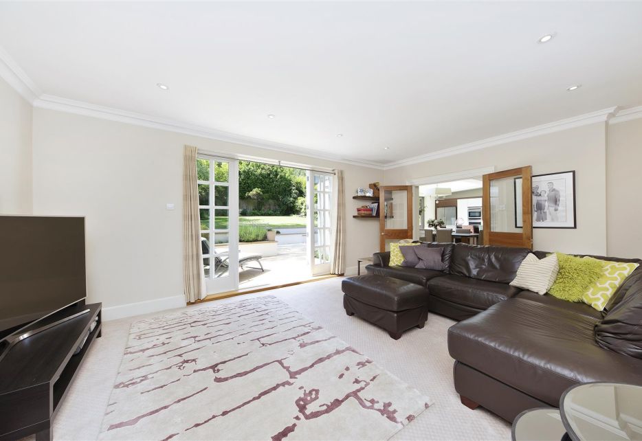 Lincoln Avenue, Wimbledon, SW19