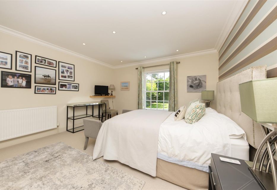 Lincoln Avenue, Wimbledon, SW19