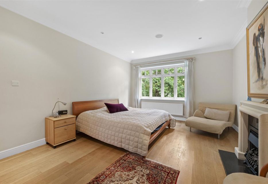 Bathgate Road, Wimbledon, SW19