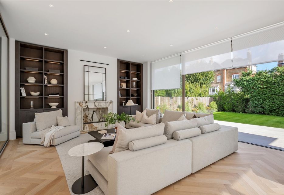 Ridgway Gardens, London
