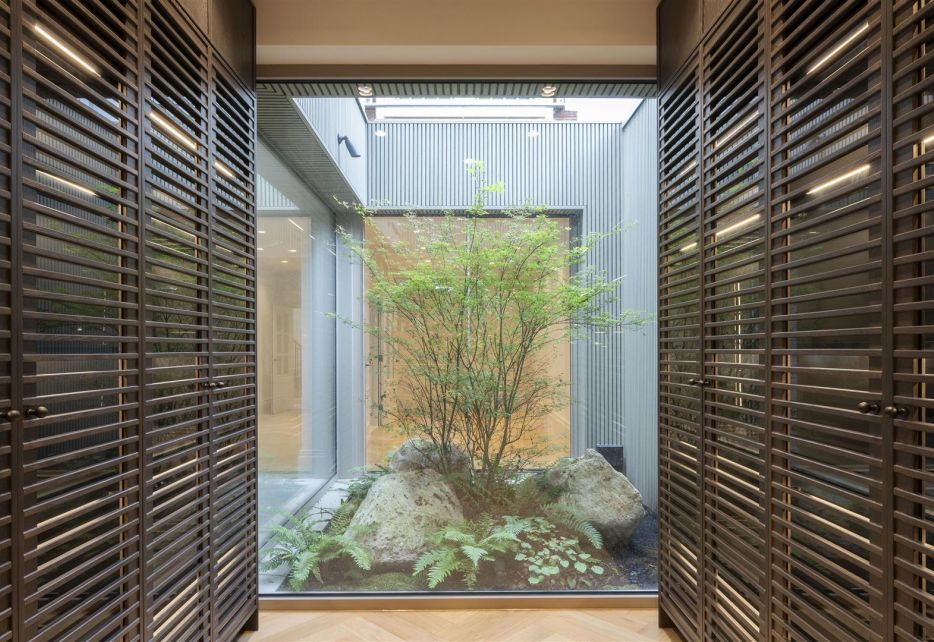 Ridgway Gardens, London