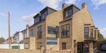 Hazelwood Avenue, Morden
