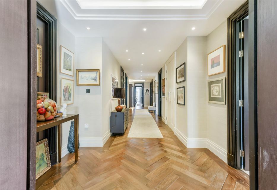 Strand, Westminster, WC2