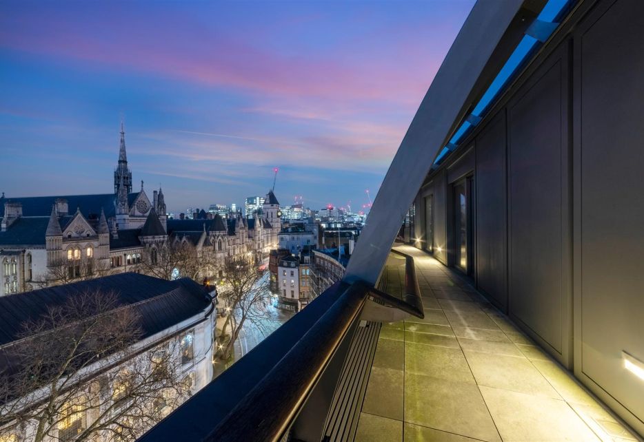 Strand, Westminster, WC2