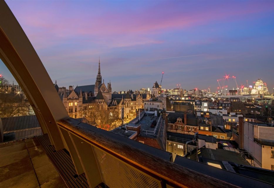 Strand, Westminster, WC2