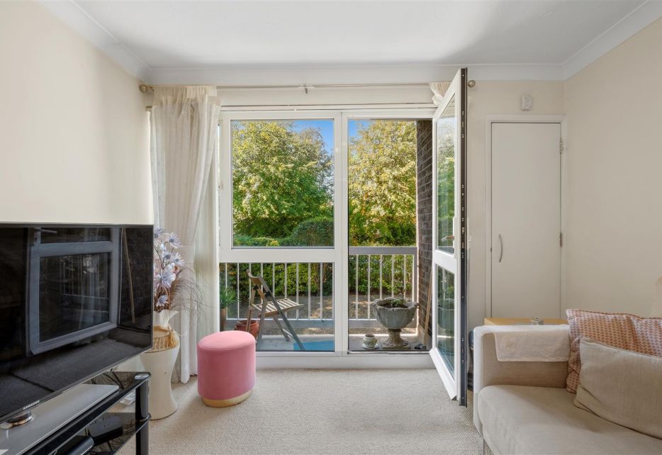 Warwick Court, Lansdowne Road, Wimbledon, SW20
