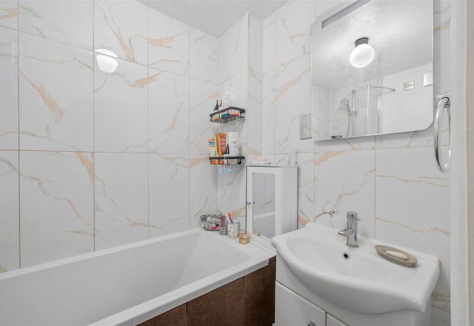 Warwick Court, Lansdowne Road, Wimbledon, SW20