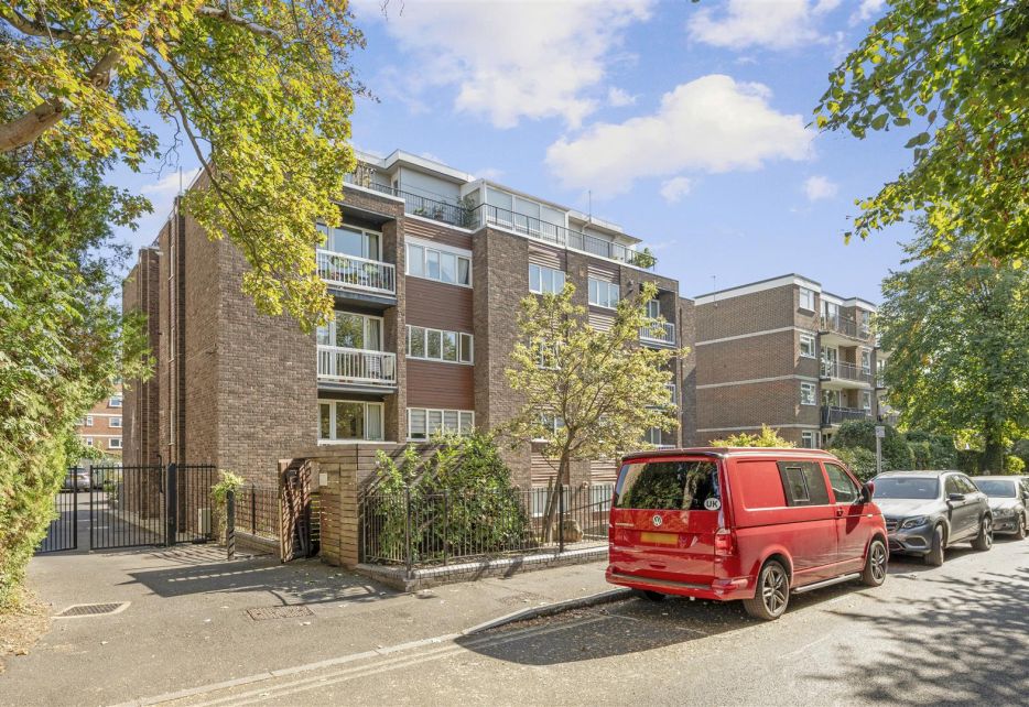Warwick Court, Lansdowne Road, Wimbledon, SW20