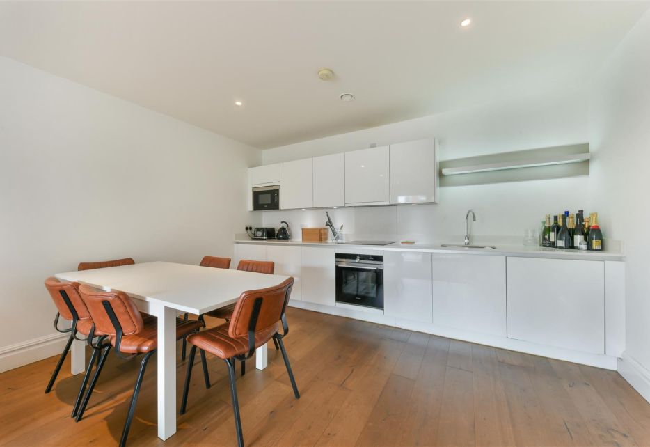 Oakhill Road, London
