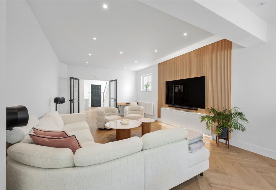 Hunter Road, West Wimbledon, SW20