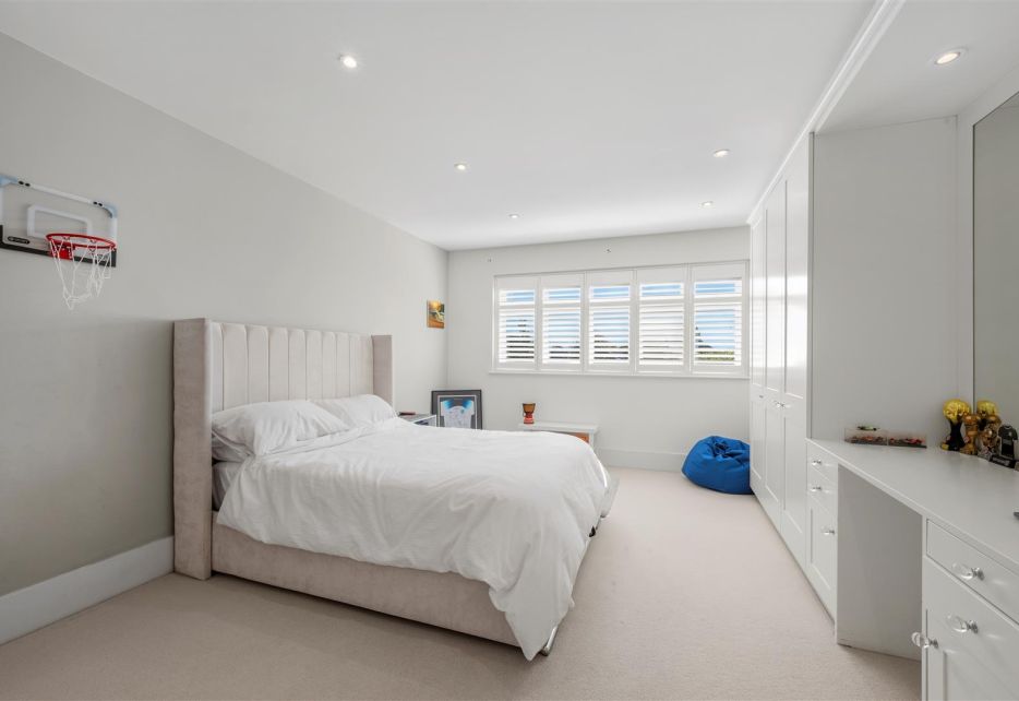 Hunter Road, West Wimbledon. SW20