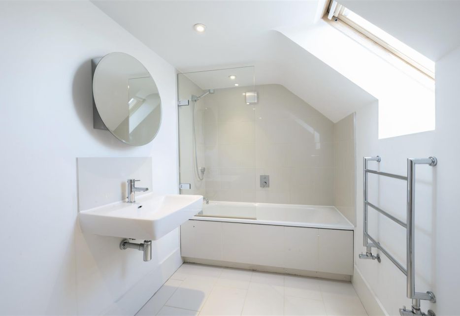 Hunter Road, West Wimbledon. SW20