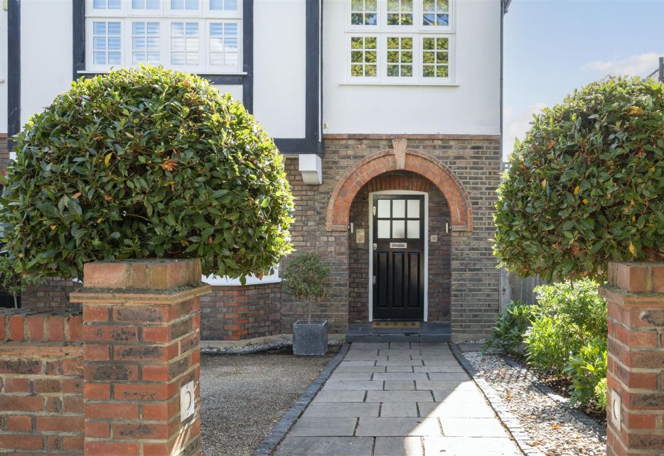 Hunter Road, West Wimbledon. SW20