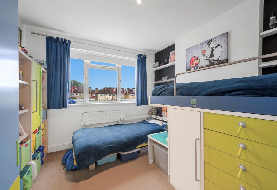Thurleston Avenue, Morden, SM4