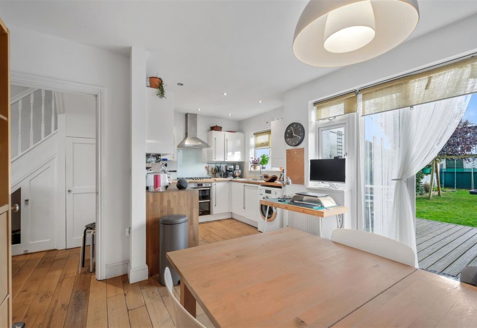 Thurleston Avenue, Morden, SM4