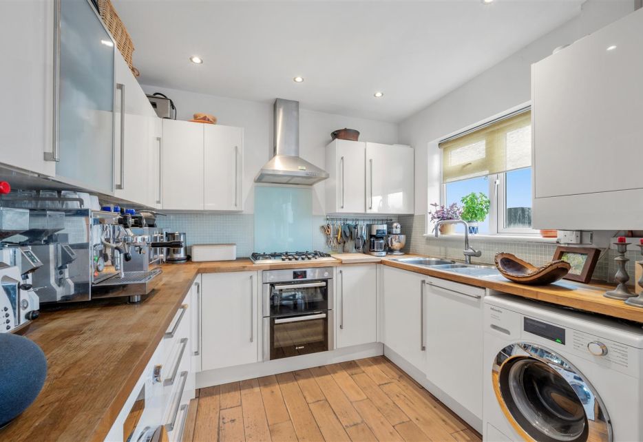 Thurleston Avenue, Morden, SM4