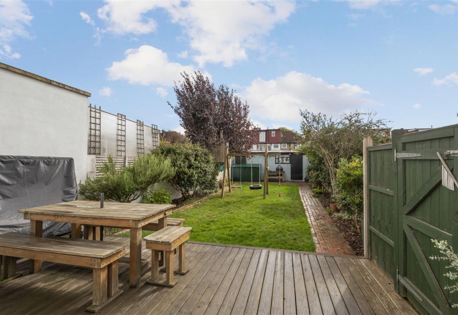 Thurleston Avenue, Morden, SM4