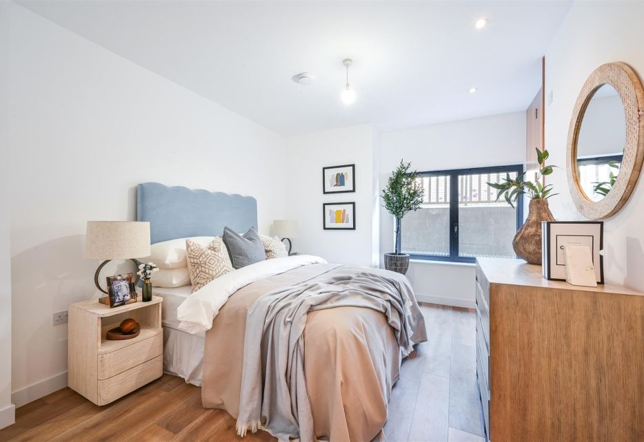 Holland Court, Cottenham Park Road, West Wimbledon, SW20
