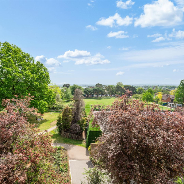Cottenham Park Road