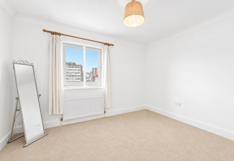 Hartfield Crescent, London