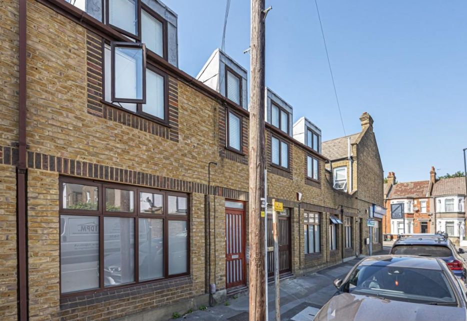 Edna Road, London